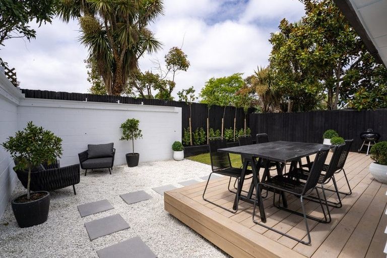 Photo of property in 18 Dover Street, St Albans, Christchurch, 8014