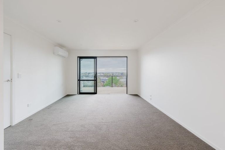 Photo of property in 1/12 Ruakiwi Road, Hamilton Lake, Hamilton, 3204