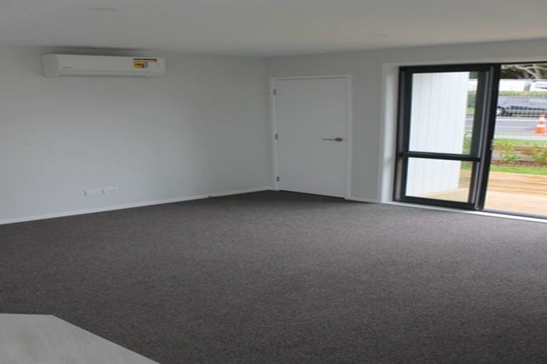Photo of property in 2/59 Glenview Road, Glen Eden, Auckland, 0602