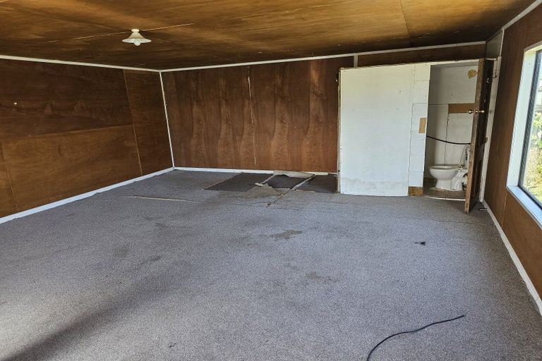 Photo of property in 6 The Esplanade, Westport, 7825