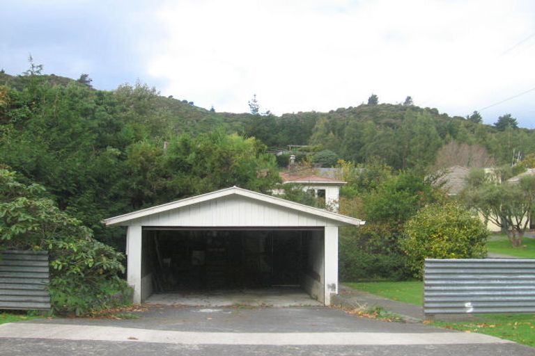 Photo of property in 44 Hair Street, Wainuiomata, Lower Hutt, 5014