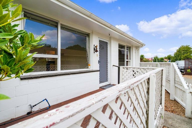 Photo of property in 9 Woodcote Avenue, Hornby, Christchurch, 8042