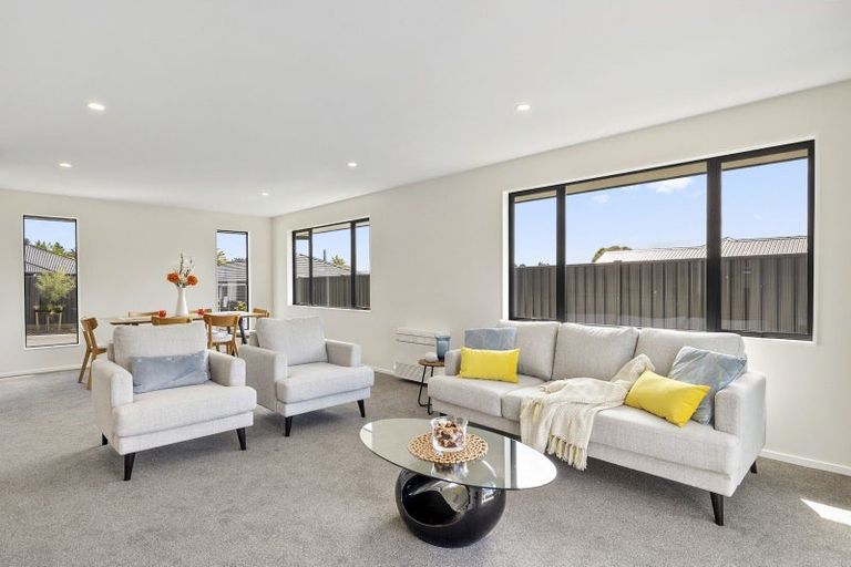 Photo of property in 8 Magnolia Lane, Mosgiel, 9024