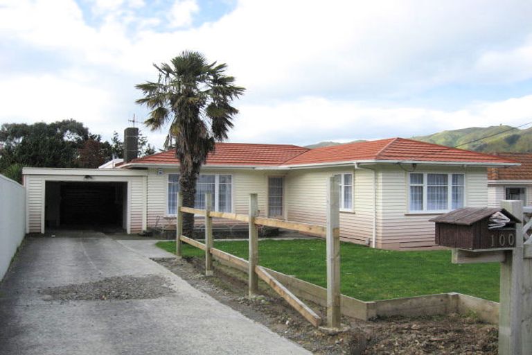 Photo of property in 100 Fraser Street, Wainuiomata, Lower Hutt, 5014