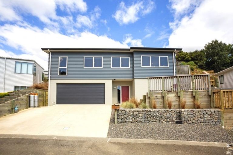 Photo of property in 136 Navigation Drive, Whitby, Porirua, 5024
