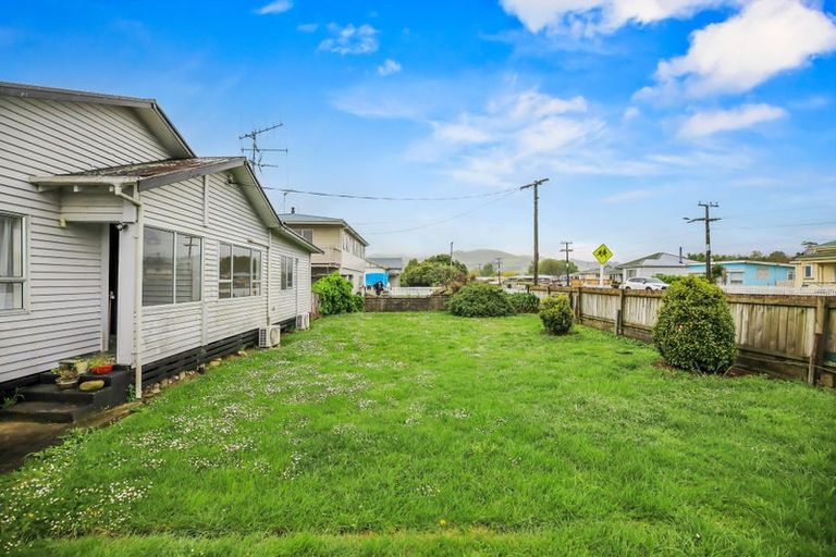 Photo of property in 24 Station Road, Paeroa, 3600