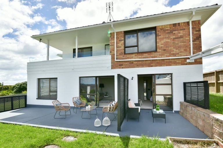 Photo of property in 18 Melandra Road, Stanmore Bay, Whangaparaoa, 0932