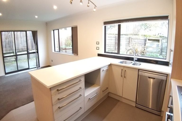 Photo of property in 13 Conti Drive, Flat Bush, Auckland, 2019