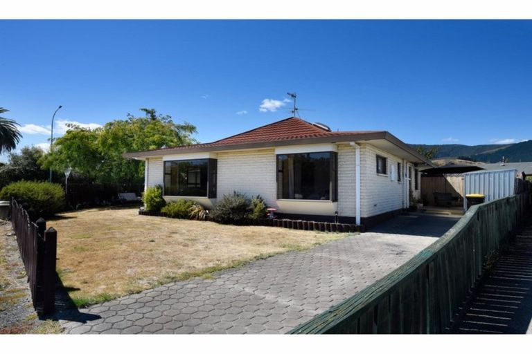 Photo of property in 1/2 Homer Street, Stoke, Nelson, 7011