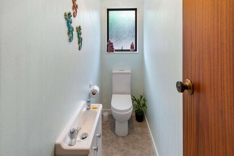 Photo of property in 56 Queen Street West, Levin, 5510