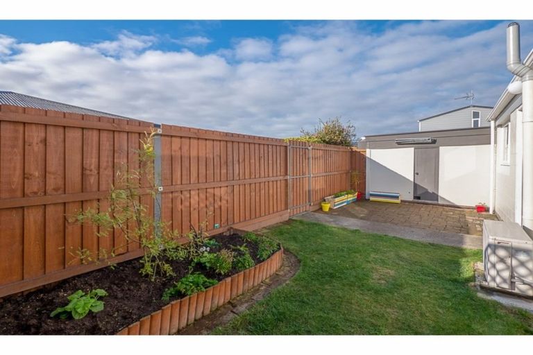 Photo of property in 2/106 Sparks Road, Hoon Hay, Christchurch, 8025