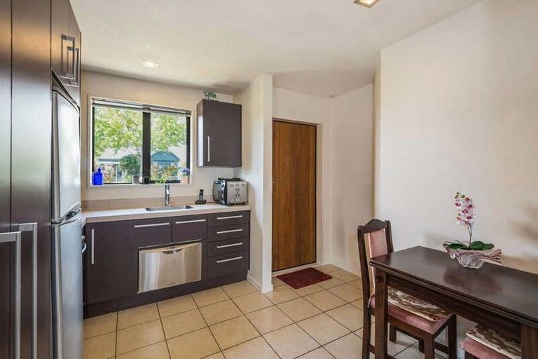 Photo of property in 65 Cleveland Street, Edgeware, Christchurch, 8013