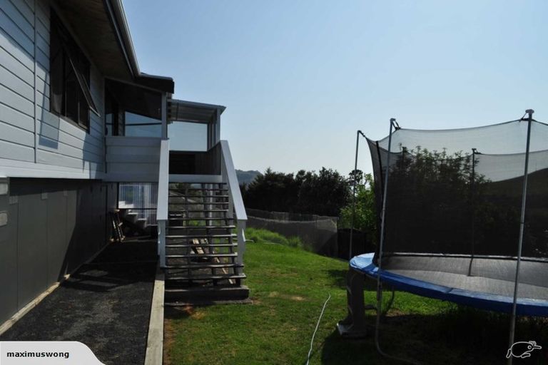 Photo of property in 17 Harbour Lights Terrace, Whitianga, 3592
