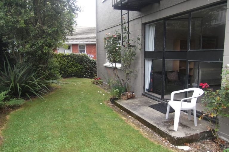 Photo of property in 4/19 Haddon Place, Dunedin Central, Dunedin, 9016