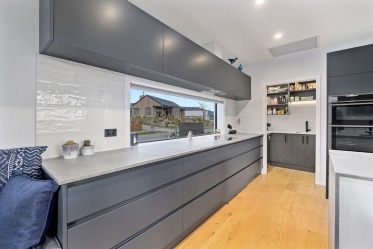 Photo of property in 13 Kotare Drive, Wanaka, 9305