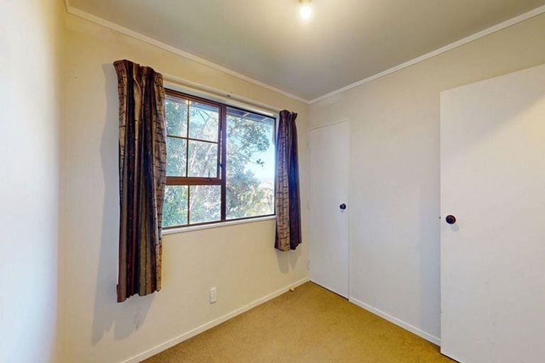 Photo of property in 67b Thurleigh Grove, Karori, Wellington, 6012