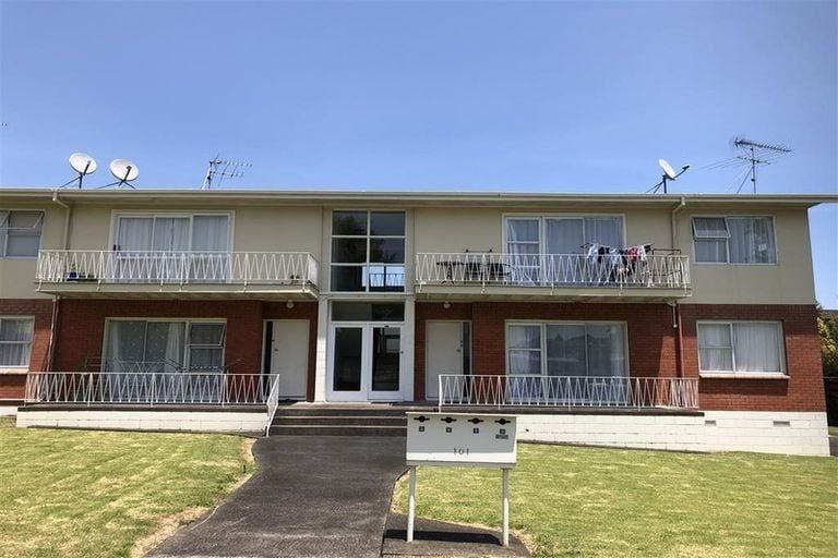 Photo of property in 6/101 Nelson Street, Howick, Auckland, 2014