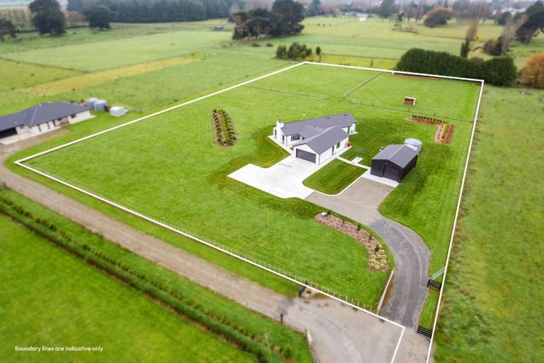 Photo of property in 18 Ranfurly Road, Pahiatua, 4984