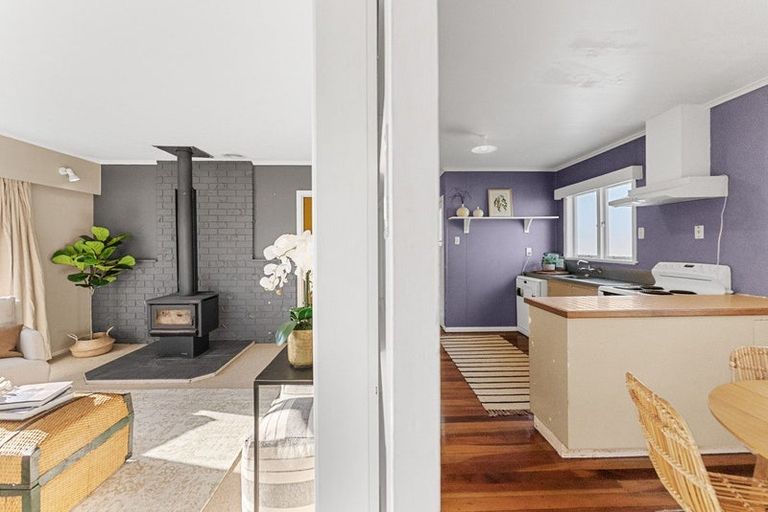 Photo of property in 12 Barclay Street, Ferndale, New Plymouth, 4310