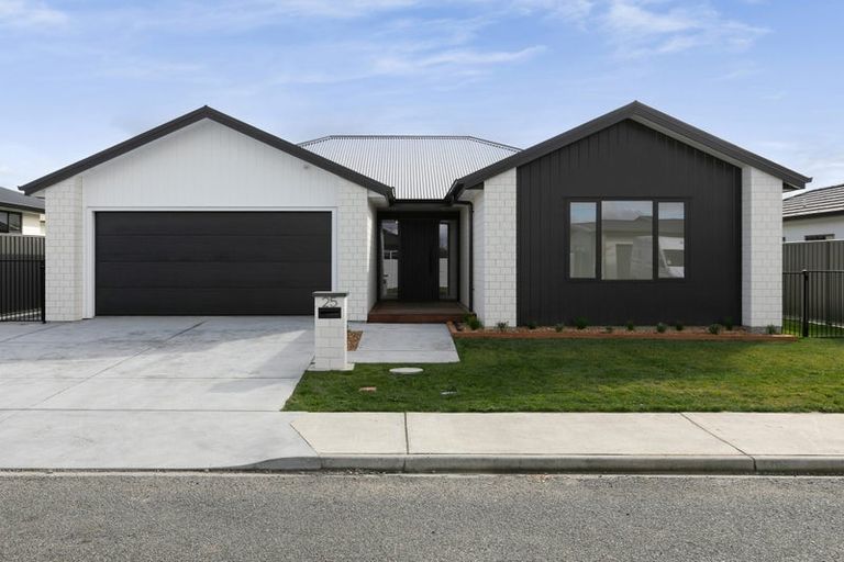 Photo of property in 25 Arihi Crescent, Frimley, Hastings, 4120