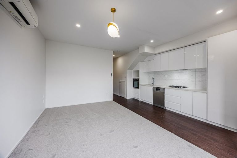 Photo of property in 10 Pasla Close, Papakura, 2110