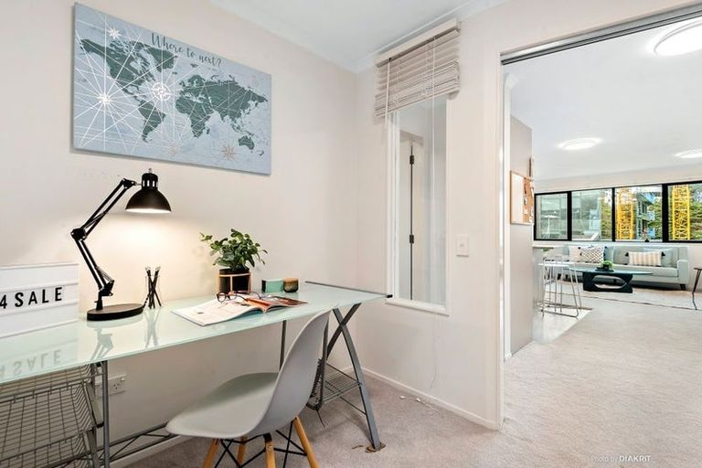 Photo of property in 83m Hill Street, Thorndon, Wellington, 6011