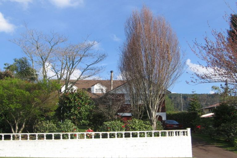 Photo of property in 25 Blackmore Drive, Lynmore, Rotorua, 3010