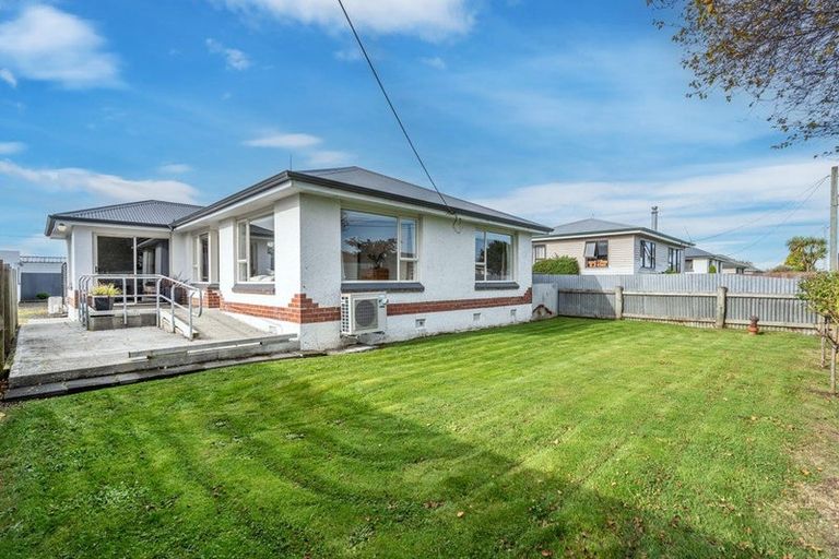 Photo of property in 77 Stobo Street, Grasmere, Invercargill, 9810