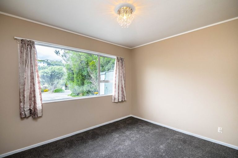 Photo of property in 100a Broderick Road, Johnsonville, Wellington, 6037