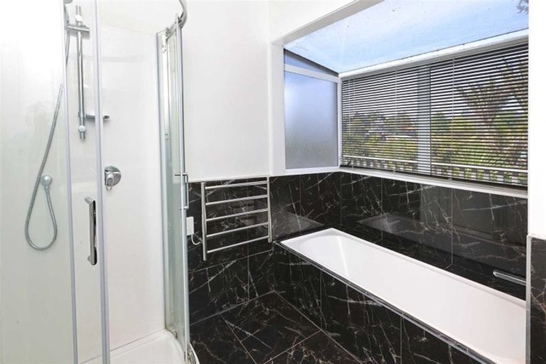 Photo of property in 40 Glamorgan Drive, Torbay, Auckland, 0630
