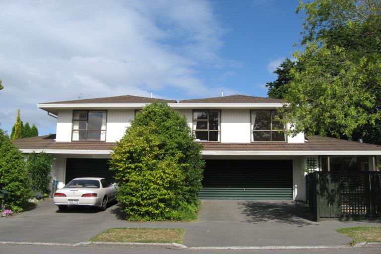 Photo of property in 2 Ringwood Place, Avonhead, Christchurch, 8042