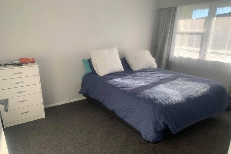 Photo of property in 17a Heather Grove, Fairfield, Lower Hutt, 5011