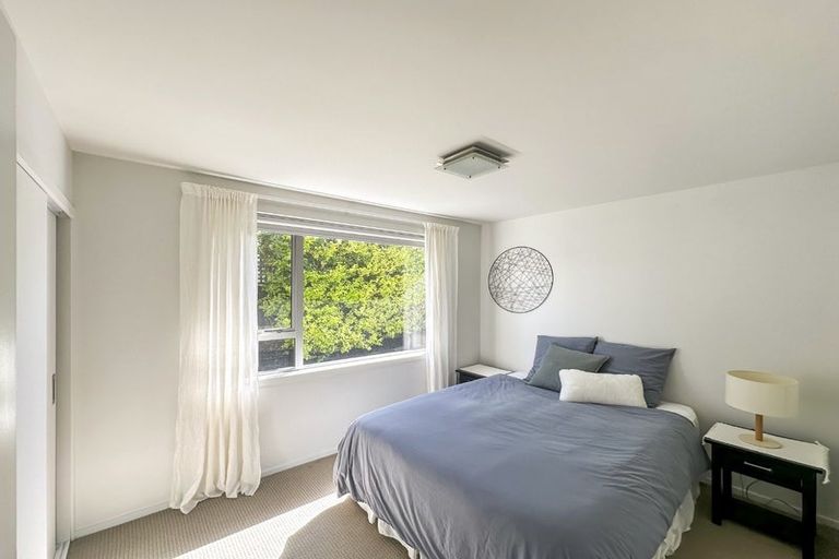 Photo of property in 273 Dowse Drive, Maungaraki, Lower Hutt, 5010