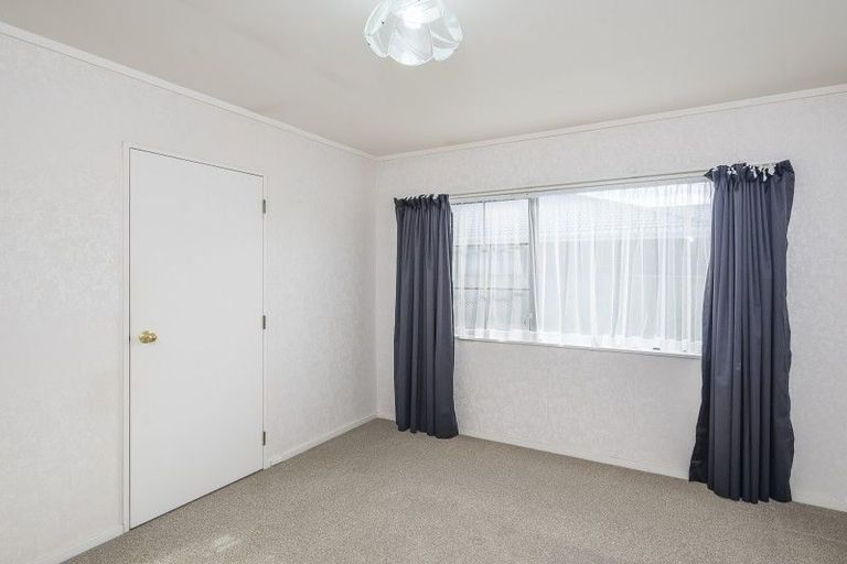 Photo of property in 46 Bluegum Road, Paraparaumu Beach, Paraparaumu, 5032