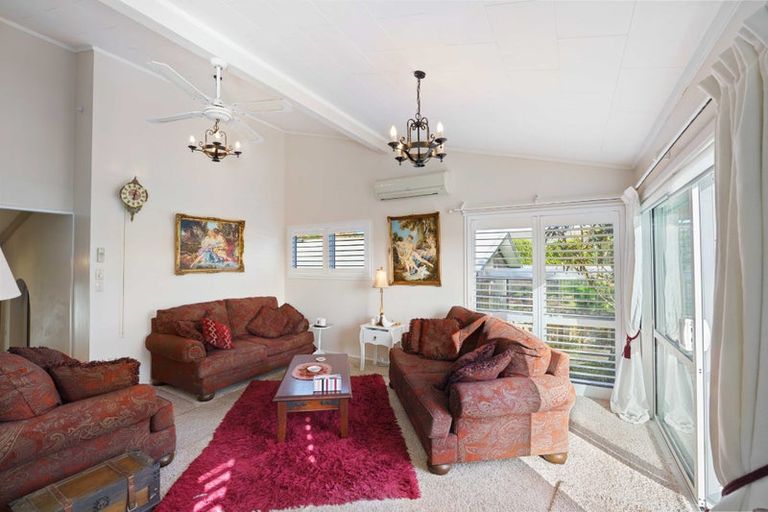 Photo of property in 28a He Awa Crescent, Waikanae, 5036