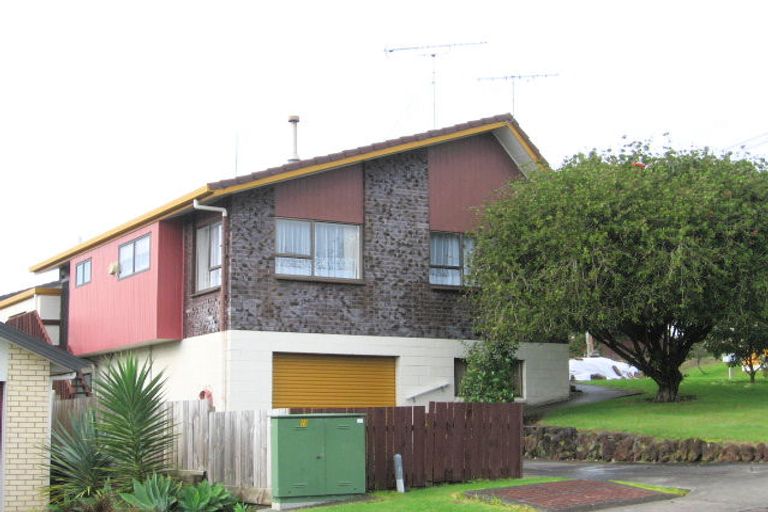 Photo of property in 2/28 Rosario Crescent, Red Beach, 0932