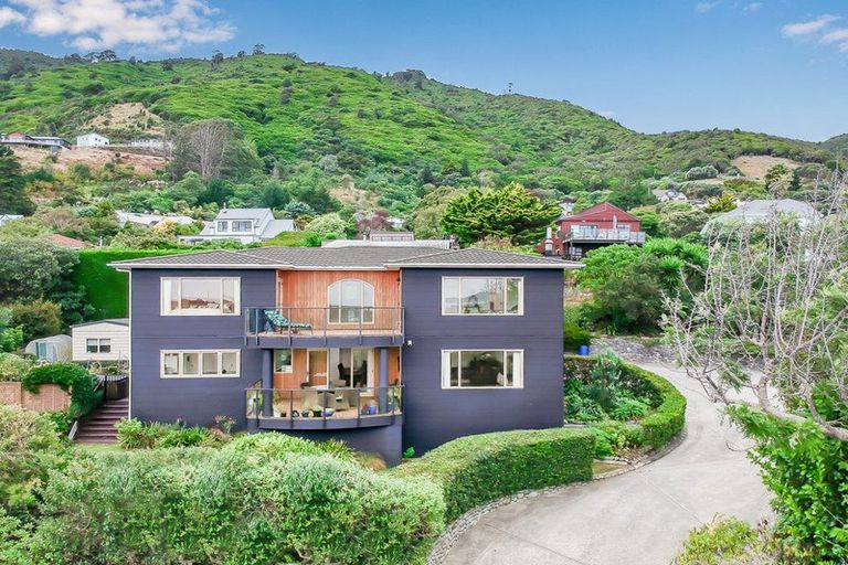 Photo of property in 115 Winara Avenue, Waikanae, 5036