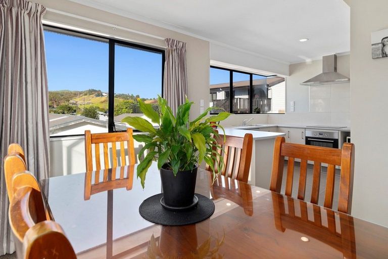 Photo of property in 60 Meander Drive, Welcome Bay, Tauranga, 3112