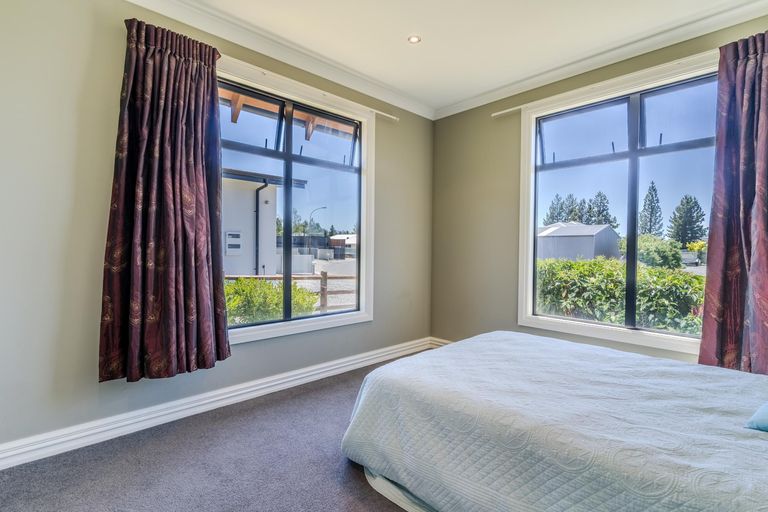 Photo of property in 44 Rhoboro Road, Twizel, 7901