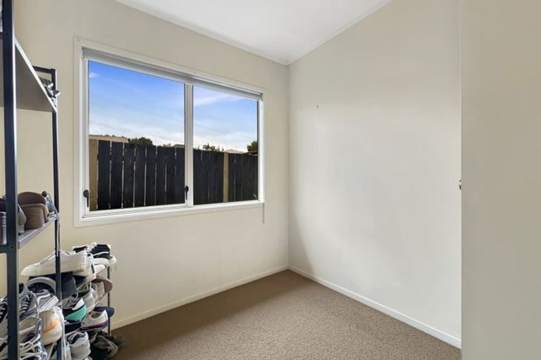 Photo of property in 2/49 Strid Road, Te Atatu South, Auckland, 0610