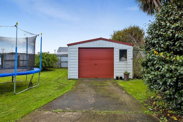 Photo of property in 11 Princes Street, Hawera, 4610