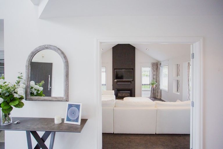 Photo of property in 15 Naomi Place, Cambridge, 3434