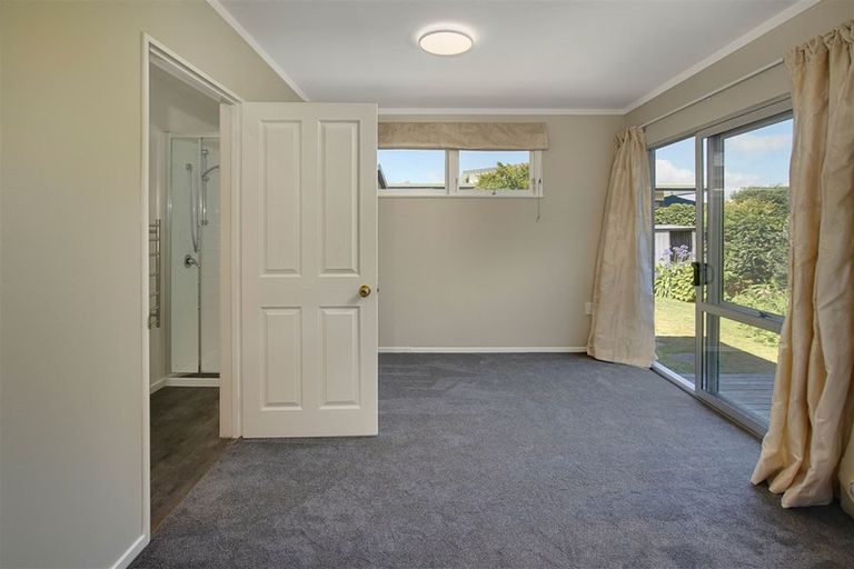 Photo of property in 10 Fergusson Street, Stoke, Nelson, 7011