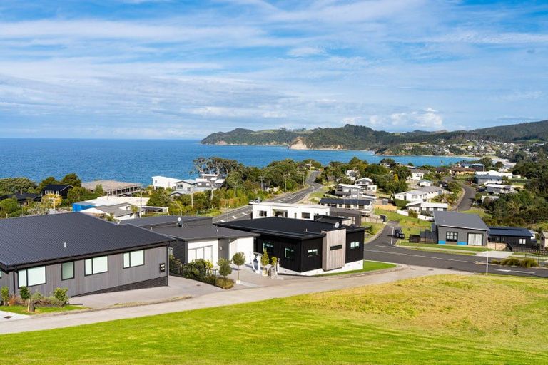 Photo of property in 3 Solar Way, Langs Beach, 0582