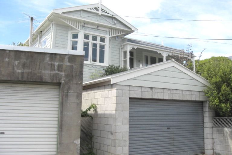 Photo of property in 77 Waipapa Road, Hataitai, Wellington, 6021
