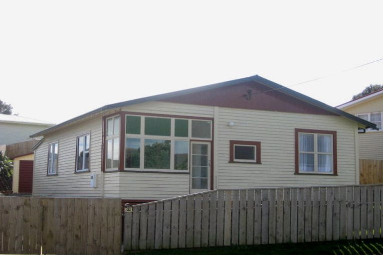 Photo of property in 22 Marama Crescent, Spotswood, New Plymouth, 4310