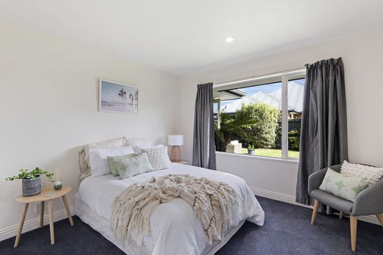 Photo of property in 14 Durrell Way, Rolleston, 7614