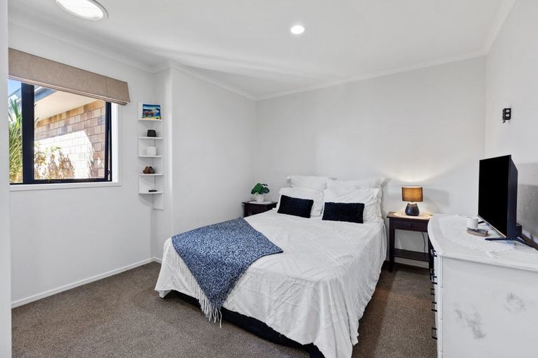 Photo of property in 27 Sarah Place, Papamoa Beach, Papamoa, 3118