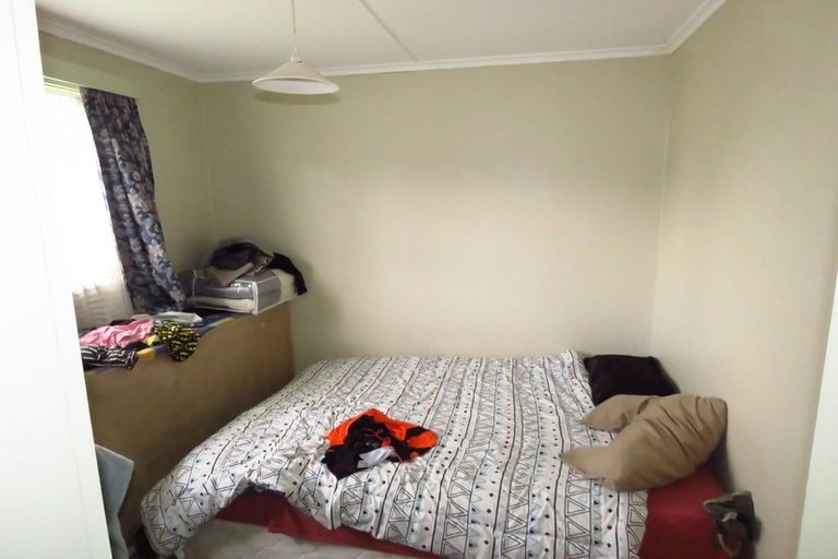 Photo of property in 59 Brougham Street, Westport, 7825