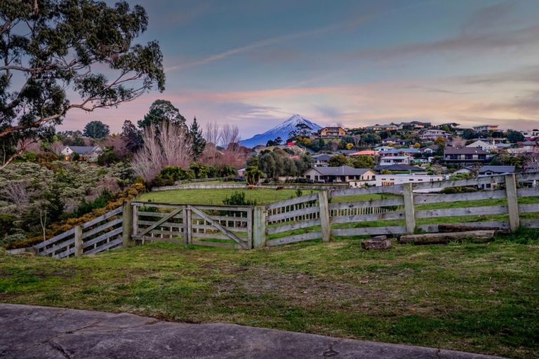 Photo of property in 159a Govett Avenue, Frankleigh Park, New Plymouth, 4310